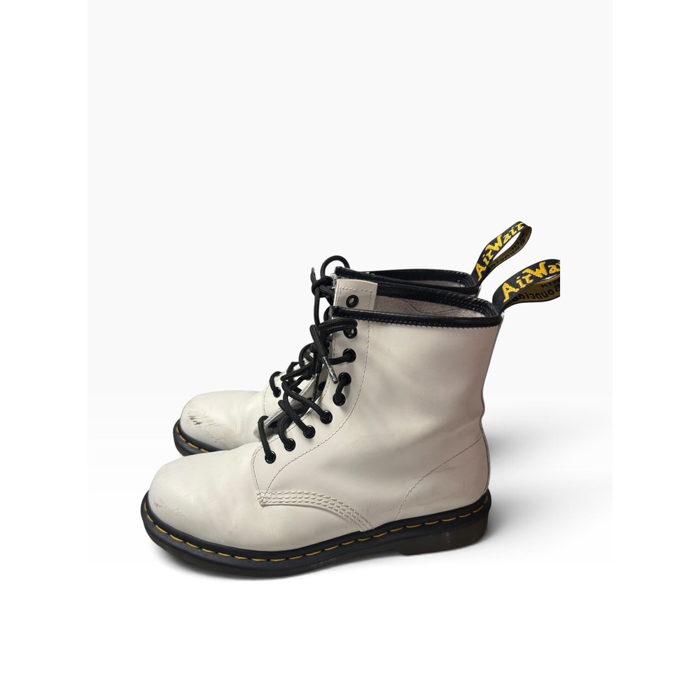 Dr. Martens 1460 White Leather 8 Eye Lace Up Boots Womens Size 9 AirWair